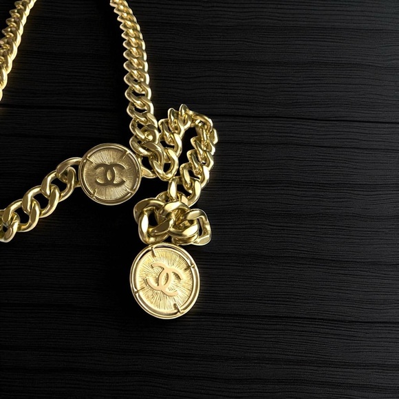 Jewelry - Chanel vintage logo chain belt or necklace goldtone authentic
